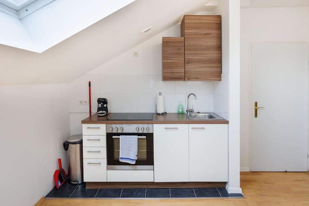 Scenic Rooftop Flat With Terrace Βιέννη Εξωτερικό φωτογραφία